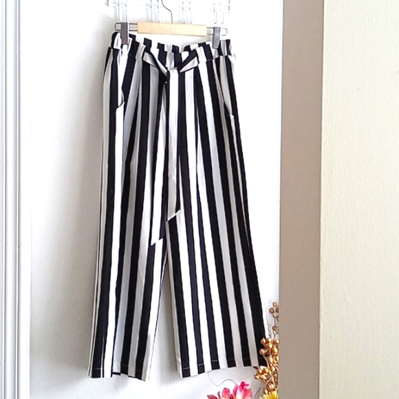 Mimi Chica Pants - Mimi Chica | Fashionable Black and White Wide Leg Trousers